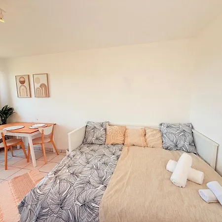 Le Nid Douillet - Parking Included - Apartment *